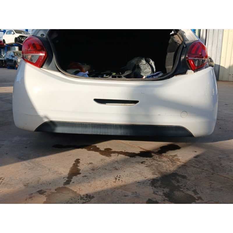 Recambio de paragolpes trasero para peugeot 208 style referencia OEM IAM - Blanco