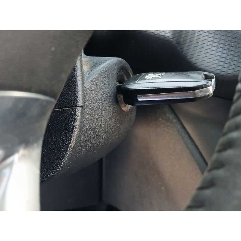 Recambio de columna direccion para peugeot 208 style referencia OEM IAM - Blanco