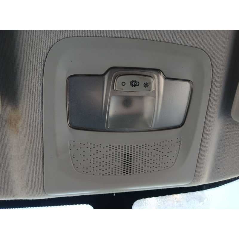 Recambio de luz interior para peugeot 208 style referencia OEM IAM - Blanco