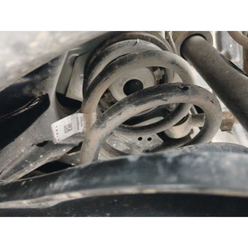 Recambio de muelle amortiguacion para tesla model 3 ev referencia OEM IAM - Blanco 2