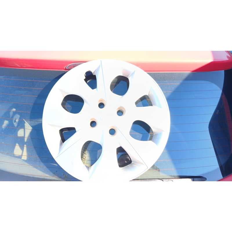 Recambio de tapacubos para hyundai i20 referencia OEM IAM 52960C8001 - Rojo