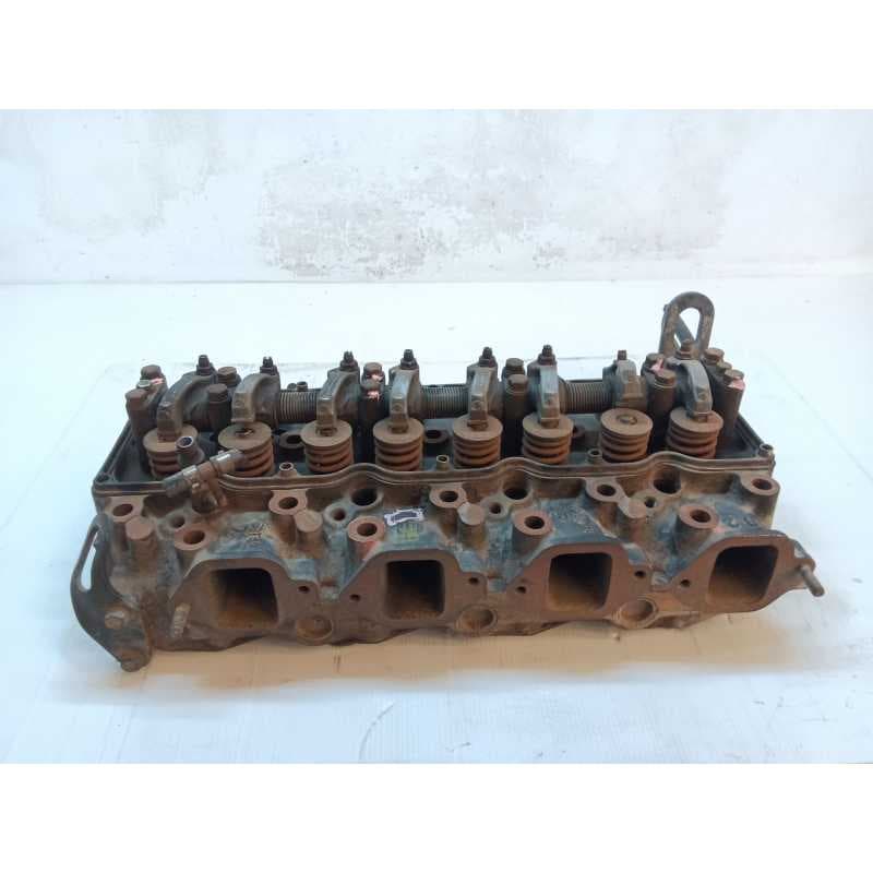 Recambio de culata para nissan cabstar e 3.0 td referencia OEM IAM 69T42 - Blanco