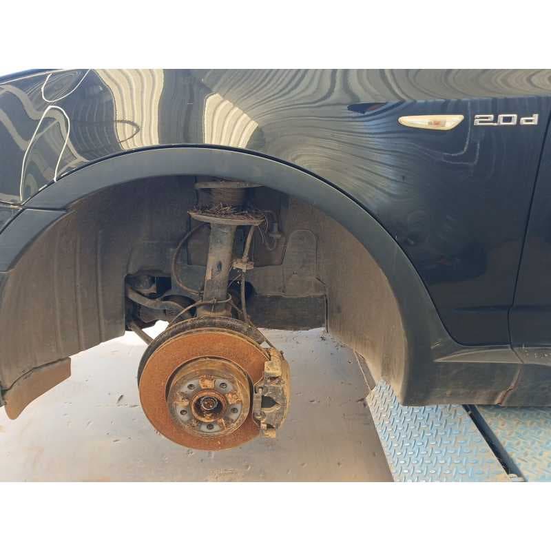Recambio de aletin delantero izquierdo para bmw x3 (e83) 2.0 d referencia OEM IAM - Negro