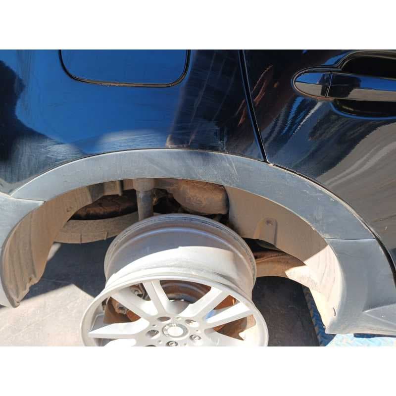 Recambio de aletin trasero derecho para bmw x3 (e83) 2.0 d referencia OEM IAM - Negro