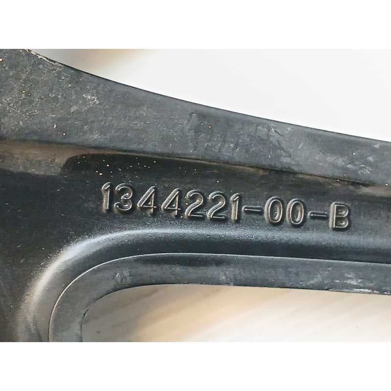 Recambio de llanta para tesla model 3 ev referencia OEM IAM 134422100B - Blanco 2