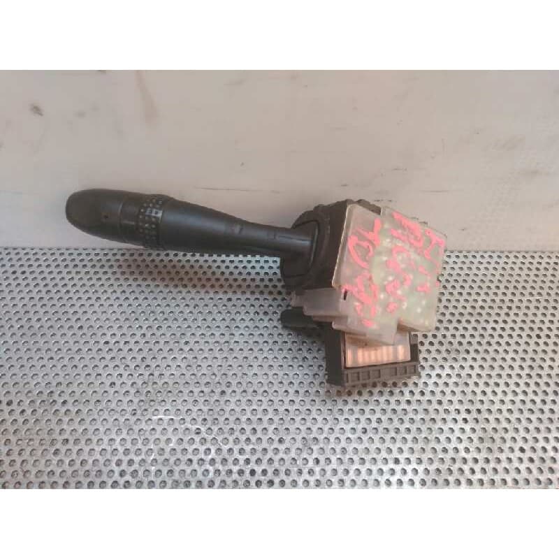 Recambio de mando limpia para kia picanto referencia OEM IAM  76981 2