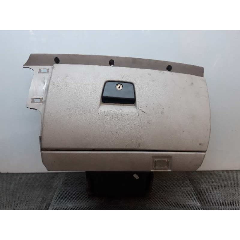 Recambio de guantera para volvo s40 berlina 2.0 diesel cat referencia OEM IAM