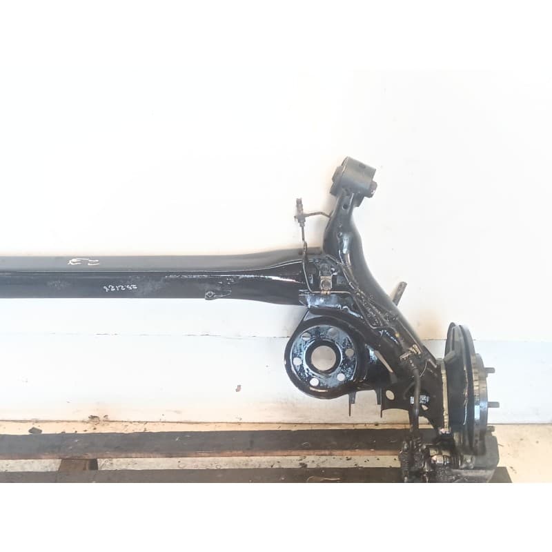 Recambio de puente trasero para toyota auris active referencia OEM IAM 3