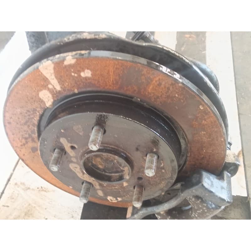Recambio de puente trasero para toyota auris active referencia OEM IAM 4