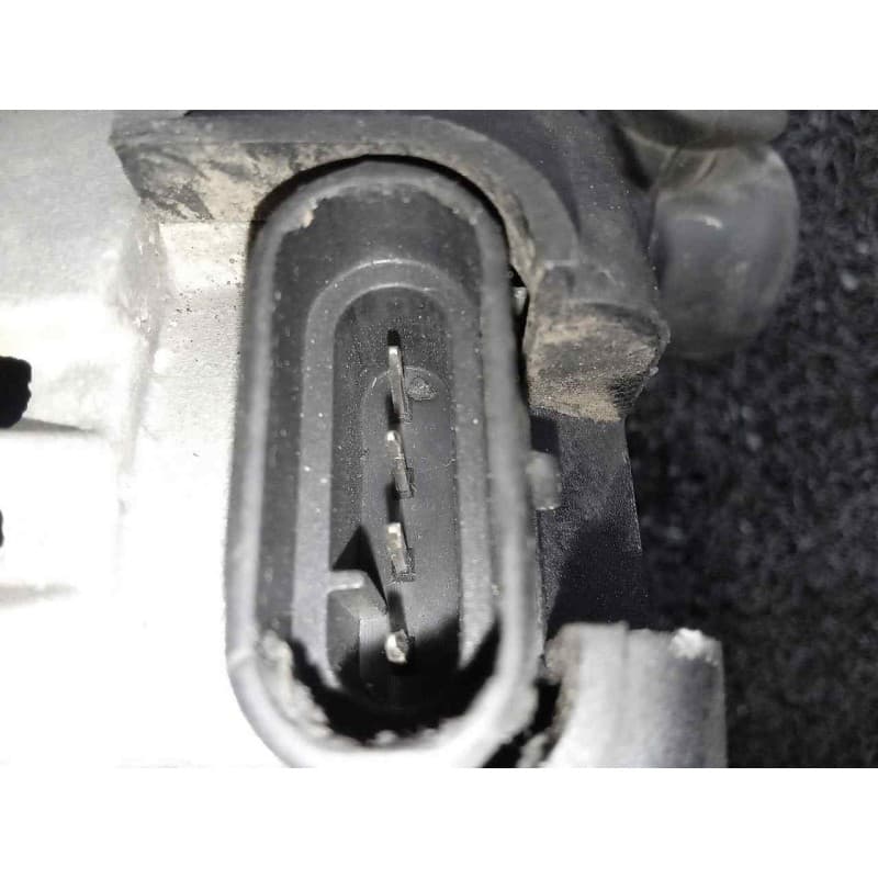 Recambio de alternador para daewoo nubira berlina 1.6 cat referencia OEM IAM 4