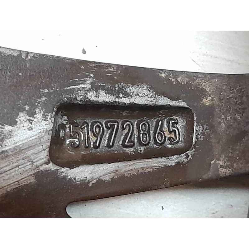 Recambio de llanta para fiat nuova 500 (150) riva referencia OEM IAM 51972865 2