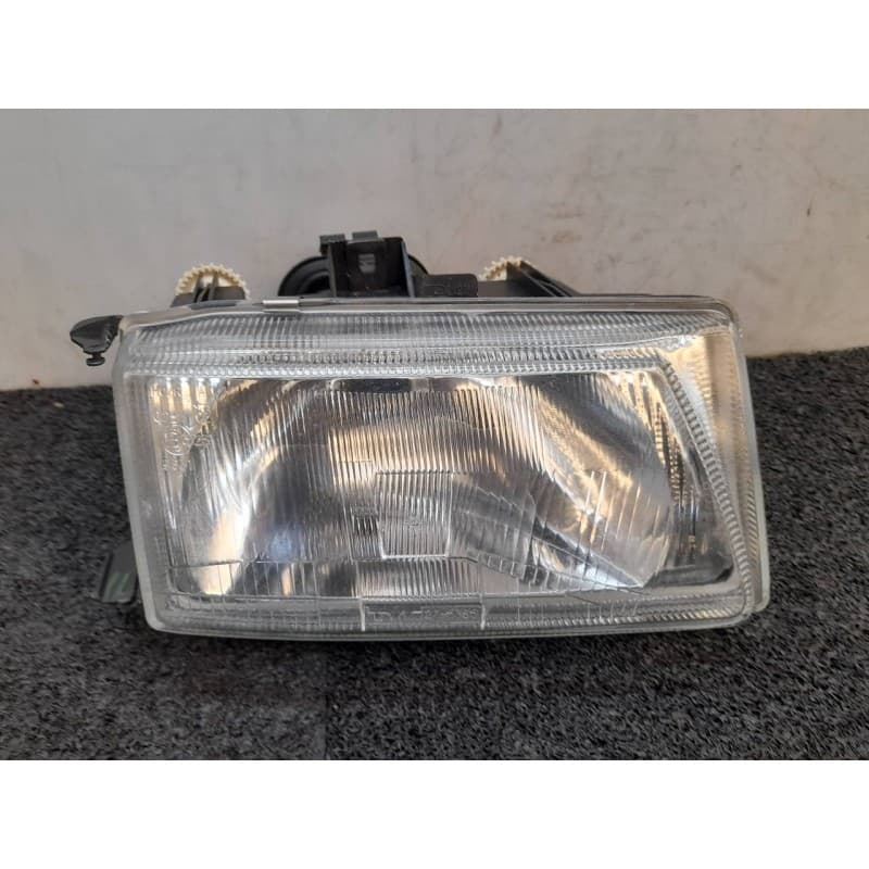 Recambio de faro derecho para seat ibiza (6k) referencia OEM IAM 205365082 18290
