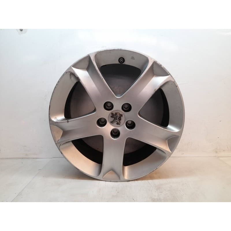Recambio de llanta para peugeot 407 st confort pack referencia OEM IAM 04322X
