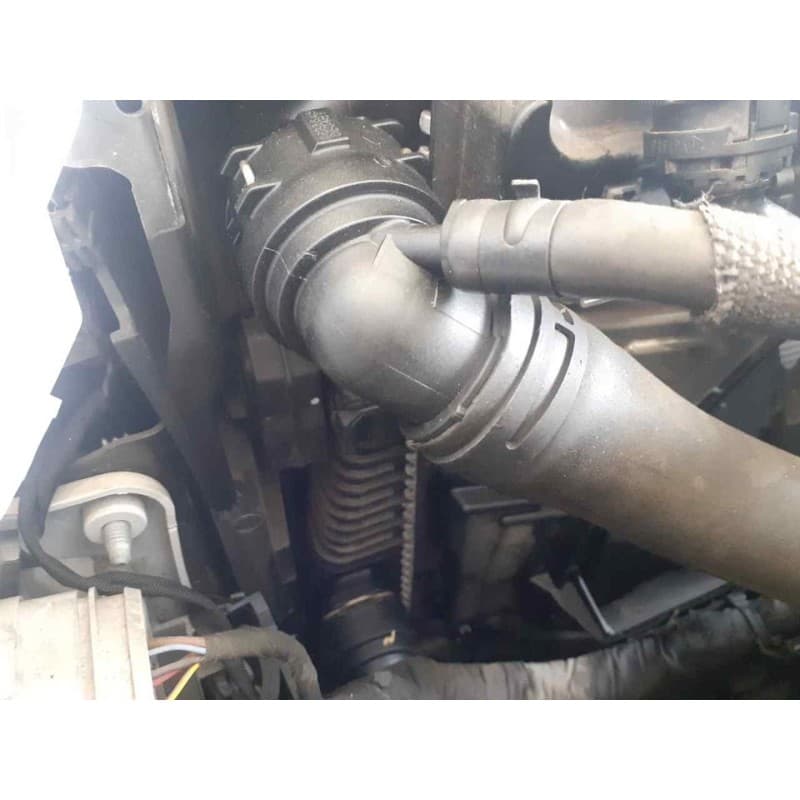 Recambio de radiador agua para seat arona xcellence edition referencia OEM IAM - Blanco