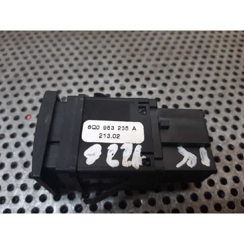 Recambio de warning para volkswagen polo (9n1) highline referencia OEM IAM - Negro 2