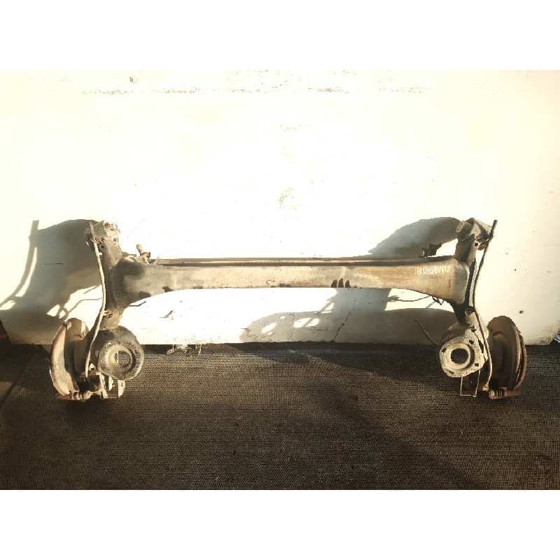 Recambio de puente trasero para volkswagen polo (9n1) highline referencia OEM IAM - Negro