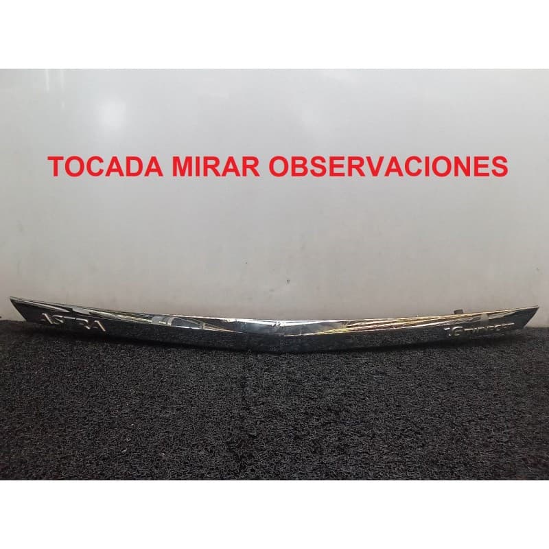 Recambio de molduras traseras para opel astra h berlina cosmo referencia OEM IAM - Negro