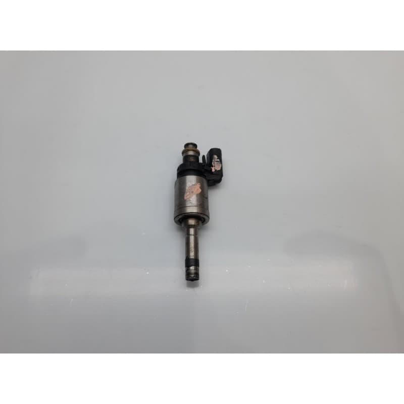 Recambio de inyector para ford b-max titanium referencia OEM IAM DM5G9F593AA - Blanco