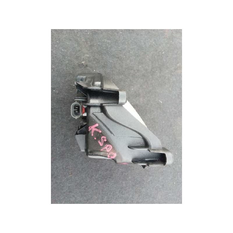 Recambio de faro antiniebla derecho para kia sportage referencia OEM IAM  126043 3