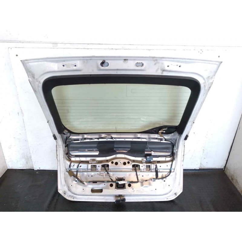 Recambio de porton trasero para toyota prius (nhw20) executive referencia OEM IAM - Blanco 2