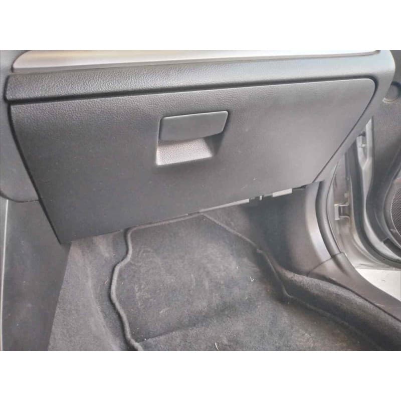 Recambio de guantera para subaru xv executive referencia OEM IAM - Gris