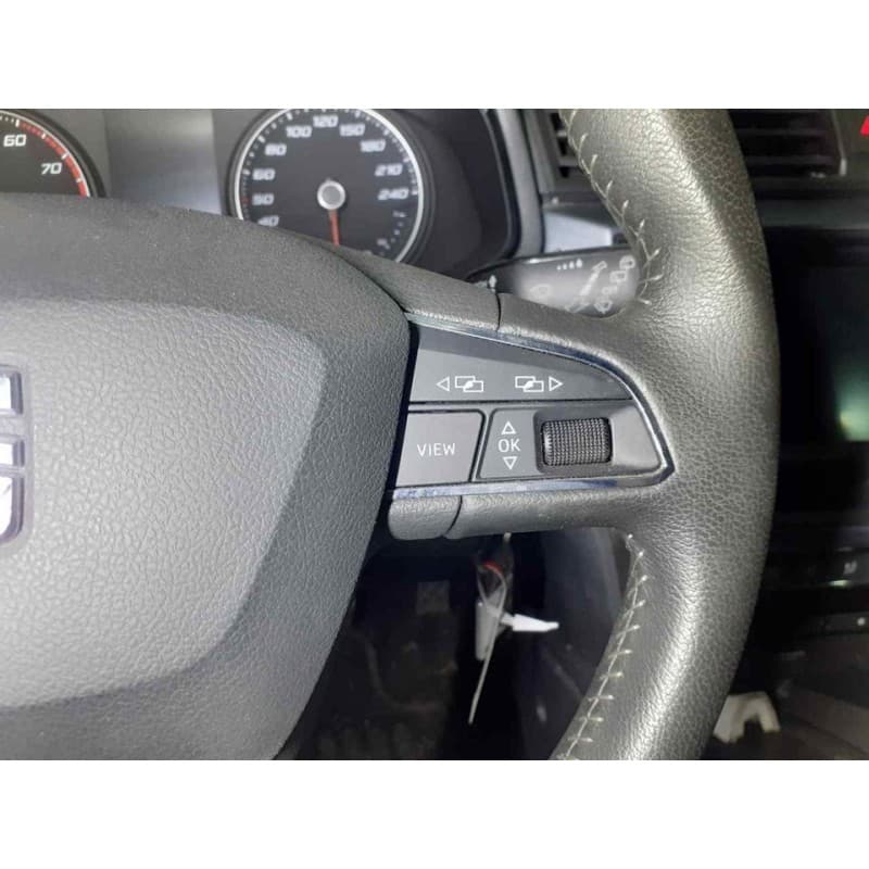 Recambio de volante para seat arona xcellence edition referencia OEM IAM - Blanco 3