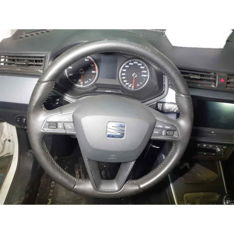 Recambio de volante para seat arona xcellence edition referencia OEM IAM - Blanco 5