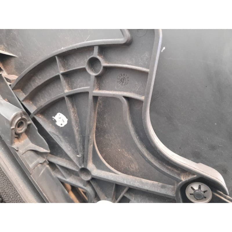 Recambio de guantera para opel astra h ber. 1.7 16v cdti referencia OEM IAM - Negro 2