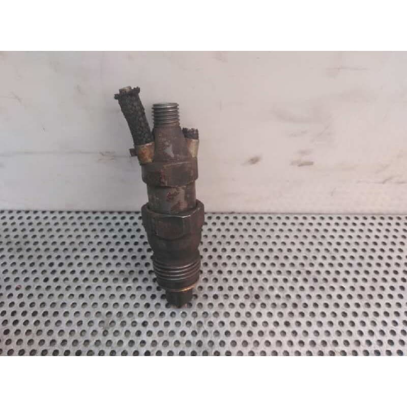 Recambio de inyector para nissan cabstar e 2.7 td referencia OEM IAM KCA17S42 - Blanco