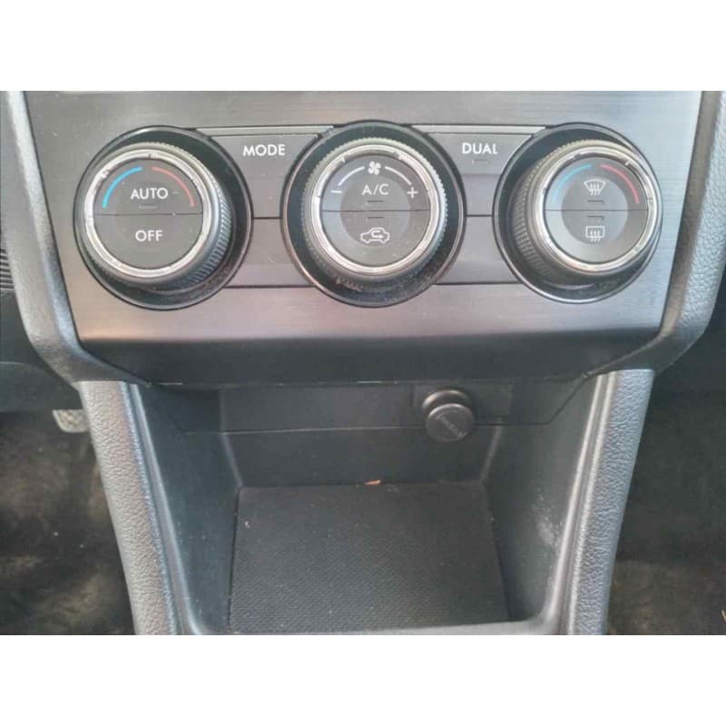 Recambio de mando climatizador para subaru xv executive referencia OEM IAM - Gris