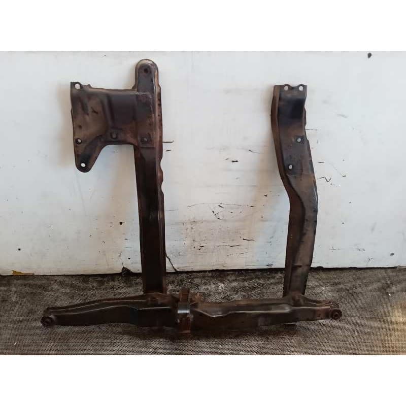 Recambio de puente delantero para dodge stealth 3.0 referencia OEM IAM - Rojo