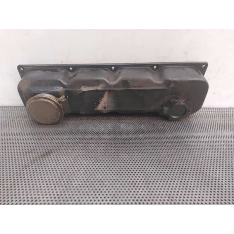 Recambio de tapa balancines para nissan cabstar e 2.7 td referencia OEM IAM - Blanco 2