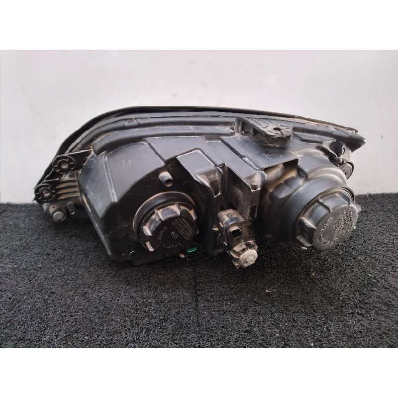 Recambio de faro derecho para kia sorento 2.5 crdi concept referencia OEM IAM 2