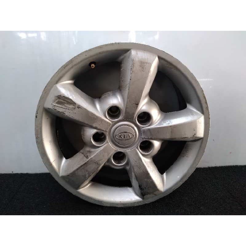 Recambio de llanta para kia sorento 2.5 crdi concept referencia OEM IAM T17X7J45