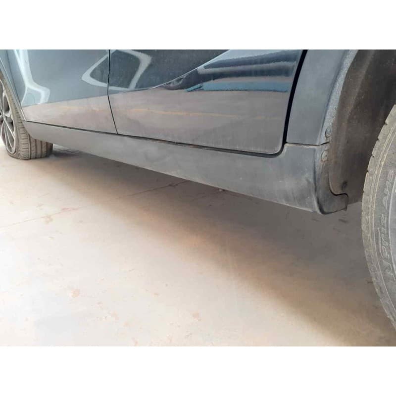 Recambio de faldon lateral para ssangyong tivoli limited 4x2 referencia OEM IAM 4