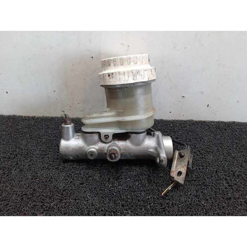 Recambio de bomba freno para dodge stealth 3.0 referencia OEM IAM - Rojo