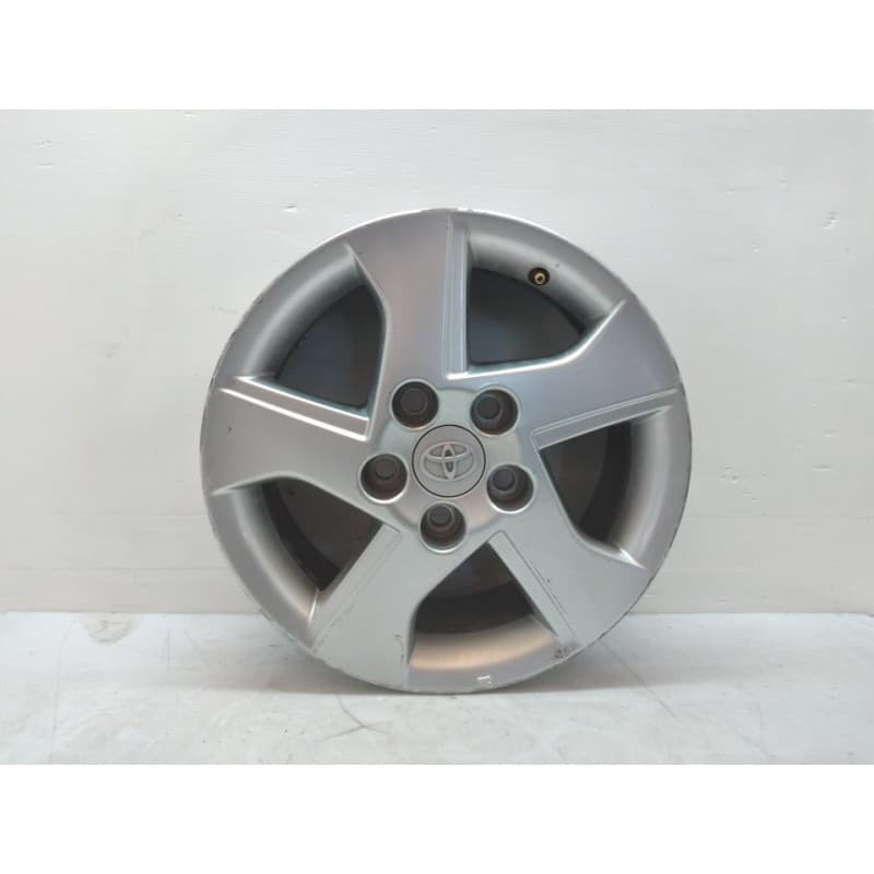 Recambio de llanta para toyota auris hybrid active referencia OEM IAM 4261102D90 - Negro