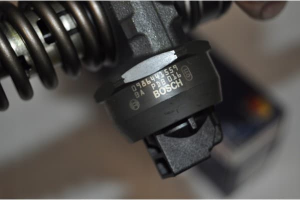 Inyector Bosch 0 986 441 559 Pde nuevo 2
