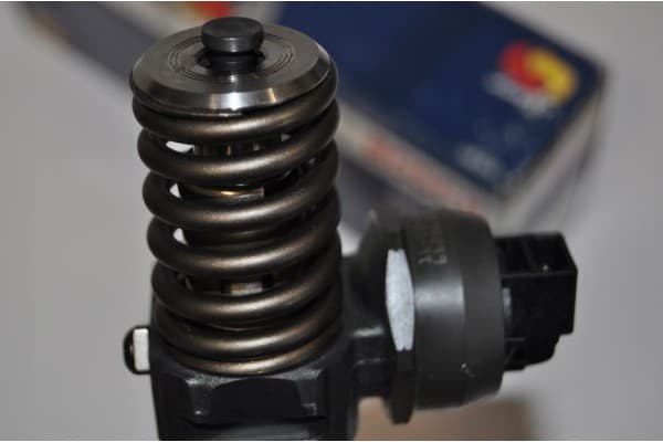 Inyector Bosch 0 986 441 559 Pde nuevo 3