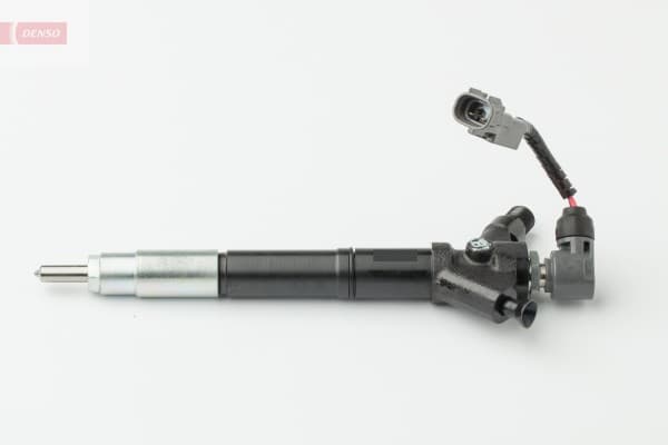 Inyector Denso DCRI200110 usado 2