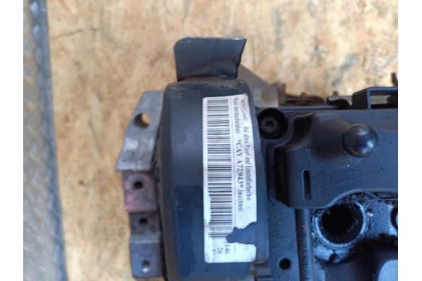 Motor Diésel Audi A3 8P 1.6 TDI Cayc usado 5