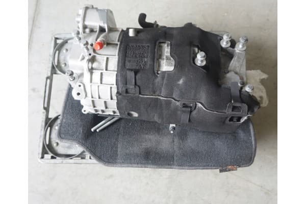 Motor eléctrico delantero Volvo XC40 C40 usado