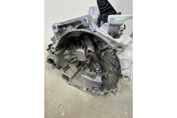 Caja de Cambios VW Seat Audi Skoda 1.0 Uvn usado 3