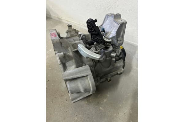 Caja de Cambios VW Seat Audi Skoda 1.0 Uvn usado 4