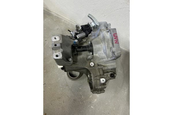 Caja de Cambios VW Seat Audi Skoda 1.0 Uvn usado 9