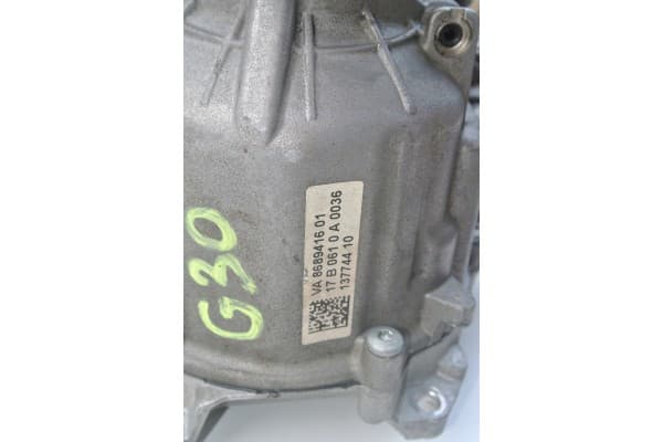 Reductor BMW G30 8689416 usado 2
