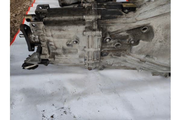 Transmisión Manual BMW F30 F31 N47 184CV usado 4