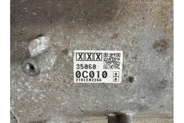 Caja de cambios completa Toyota Tundra 2022- usado 4