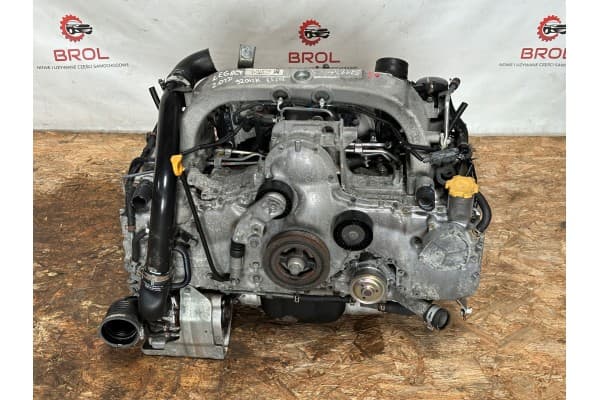 Motor Subaru Legacy 2.0 TD 08' EE20Z usado 3