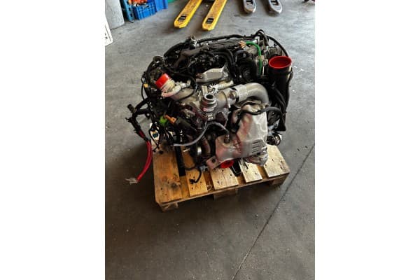 Motor R9M 1.6 DCI Bi-Turbo 452 R9M452 usado